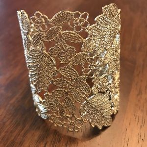 Stella & Dot Gold Cuff Bracelet
